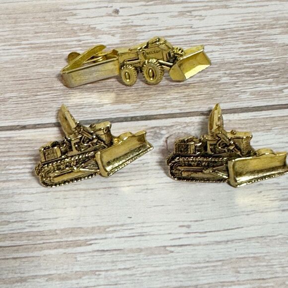 Vtg Construction Vehicle Cufflinks Tie Clip Gold Nelson Bulldozer Front Loader - Picture 3 of 11
